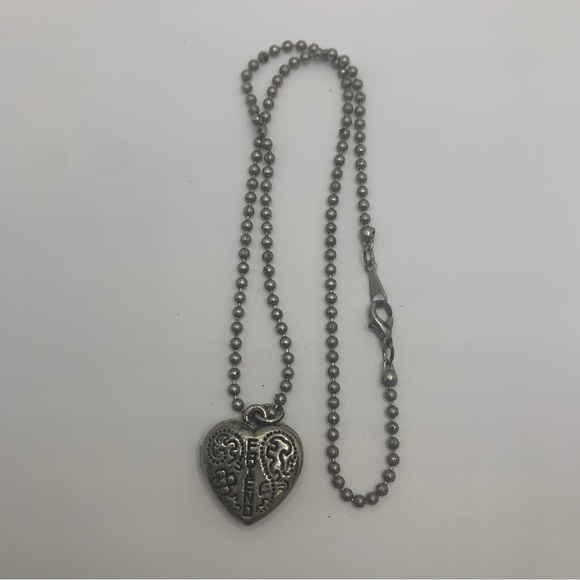 Friends Picture Locket Only One Heart - Picture 5 of 5